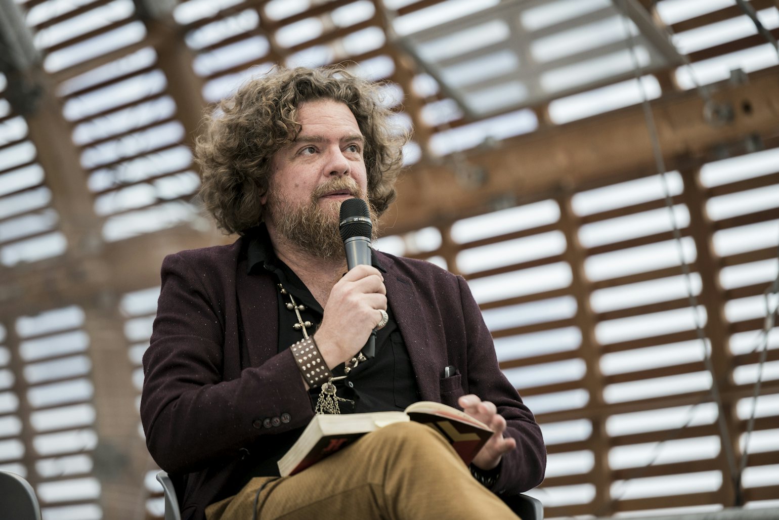 Jeroen Olyslaegers. Photo © Jan Slavik